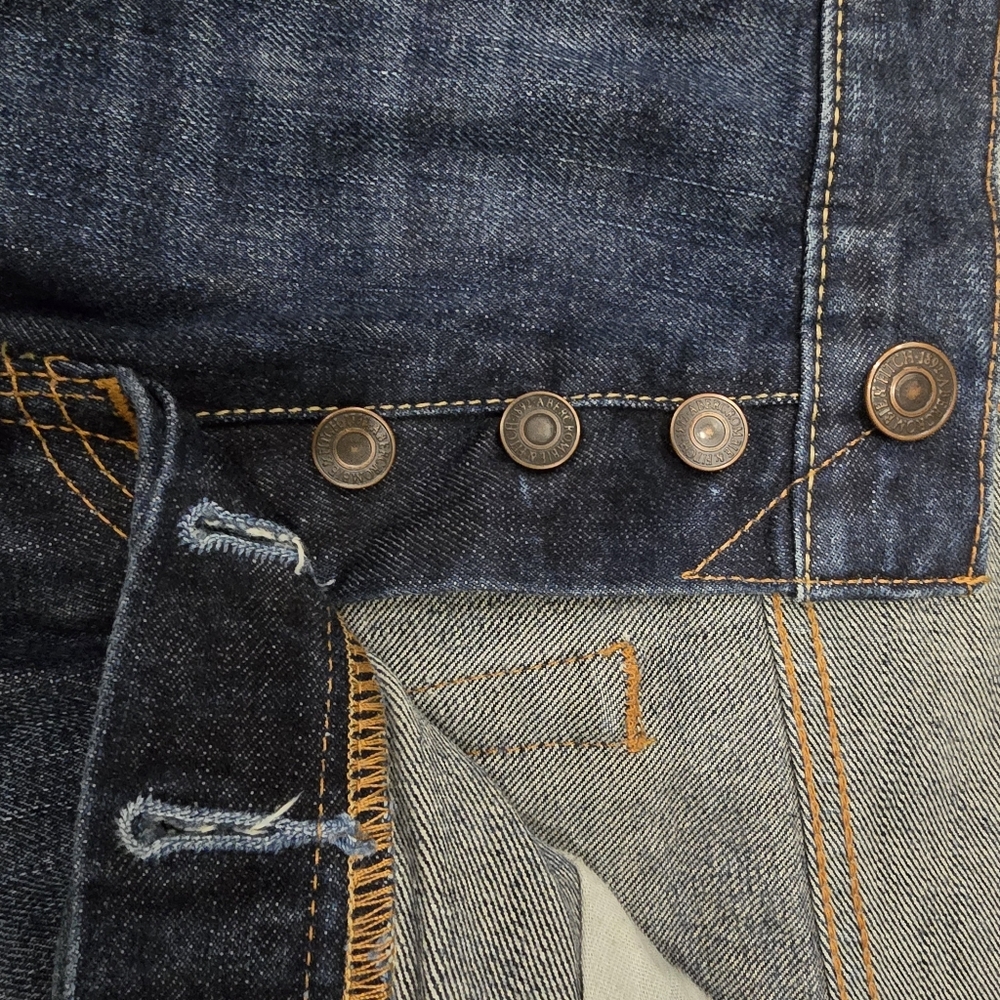 Abercrombie & Fitch Men's 36x32 Skinny Jeans. - Picture 3 of 9